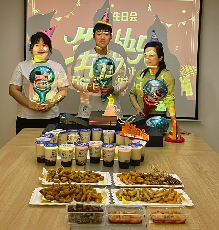 員工(gōng)生日會